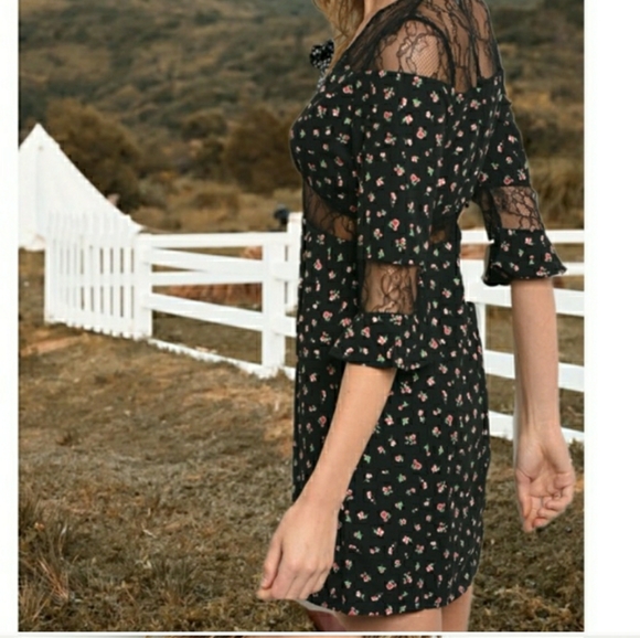 Honey Belle Spring Flowered Lace Dress - Picture 9 of 13